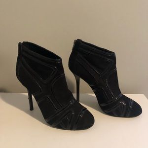 Tory Burch ankle booties size: 8.5
